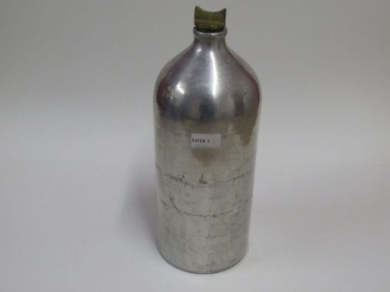 Lote 2 - Lote 2 - Porrón antiguo de aluminio