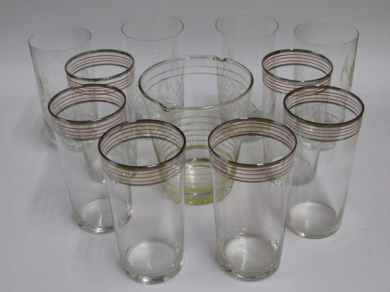 Lote: 143 - Lote: 143 - 10 vasos de wisky tallados y calados + 1 hielera de vidrio