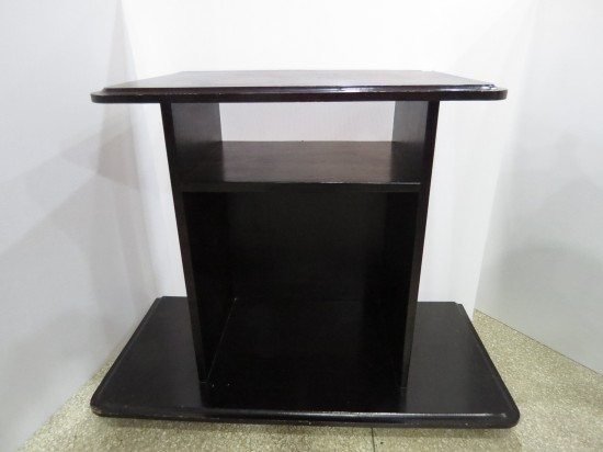 Lote: 30 - Lote: 30 - Mesa de TV