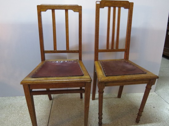 Lote: 37 - Lote: 37 - 4 sillas en roble con asiento en suela