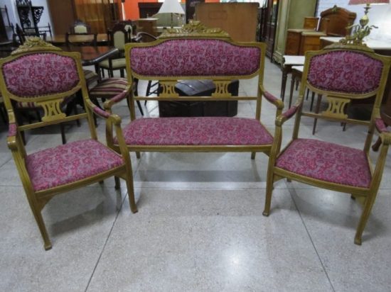 Lote: 83 - Lote: 83 - Juego de sala estilo Americano (años 50)