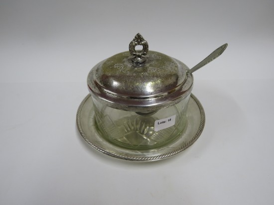 Lote: 18 - Lote: 18 - Dulcera en platina con recipiente de vidrio