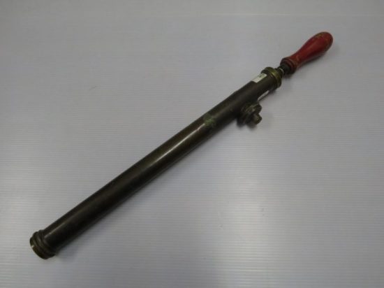 Lote: 10 - Lote: 10 - Fumigadora de cobre (tipo inflador)
