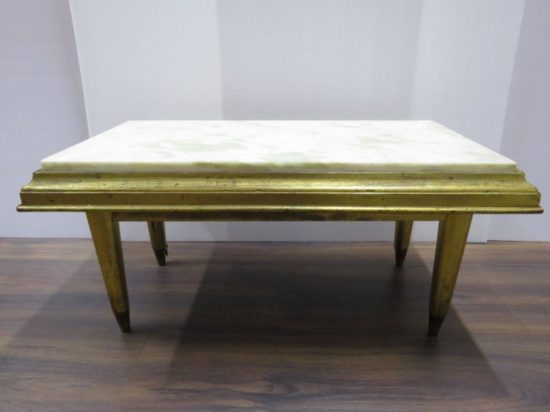 Lote: 12 - Lote: 12 - Mesa de sala con marmol y laqueado dorado