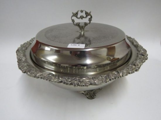 Lote: 24 - Lote: 24 - Guisera en metal platinado