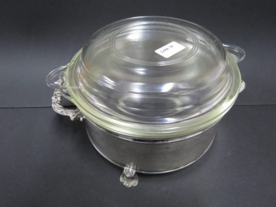 Lote: 30 - Lote: 30 - Sopera en vidrio con soporte en metal