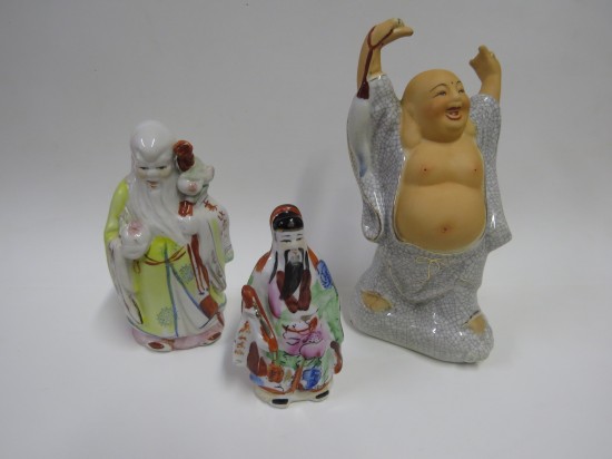 Lote: 84 - Lote: 84 - 3 figuras orientales de porcelana y loza