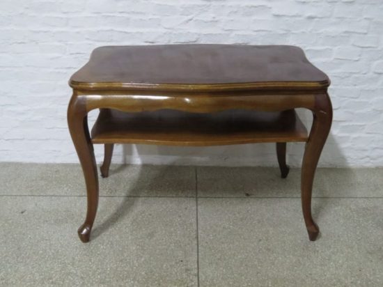 Lote: 54 - Lote: 54 - Mesa de sala Luis XV