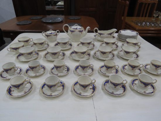 Lote: 72 - Lote: 72 - Juego de loza inglesa sellado 