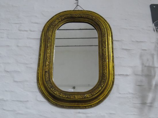 Lote: 113 - Lote: 113 - Espejo con marco de madera dorado