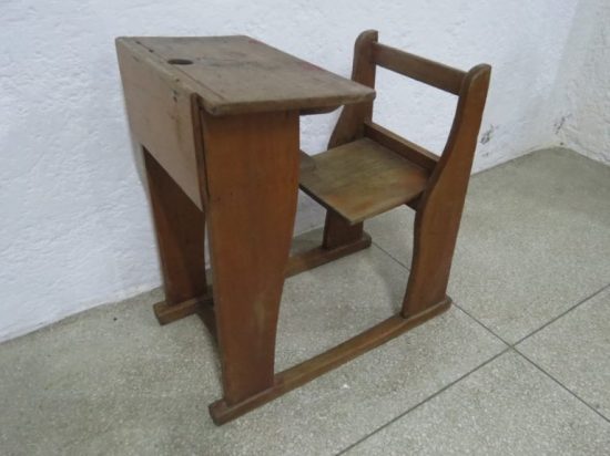 Lote: 24 - Lote: 24 - Antiguo banco de escuela
