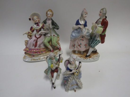 Lote: 94.B - Lote: 94.B - Antiguas figuras de porcelana y lozas