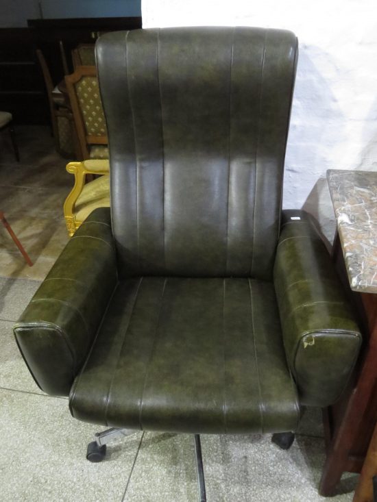 Lote: 30 - Lote: 30 - Sillon ejecutivo