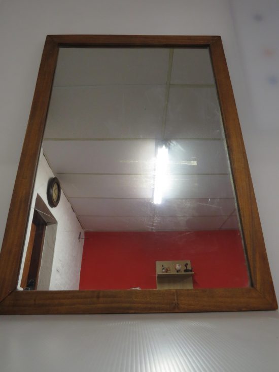 Lote: 111 - Lote: 111 - Espejo rectangular marco de madera