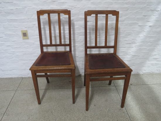 Lote: 16 - Lote: 16 - 2 sillas de roble con asiento de suela