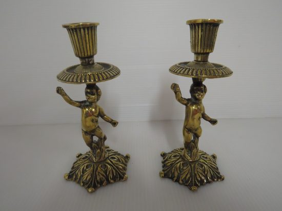 Lote: 9 - Lote: 9 - Par de candelabros de bronce