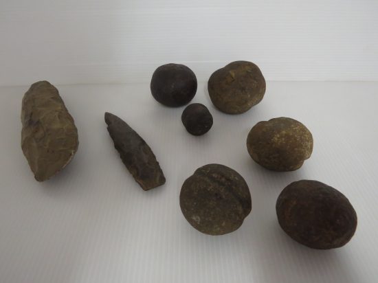Lote: 11 - Lote: 11 - Lote de piedras Indígenas