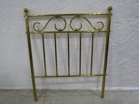 Lote: 116 - Lote: 116 - Respaldo de cama de bronce