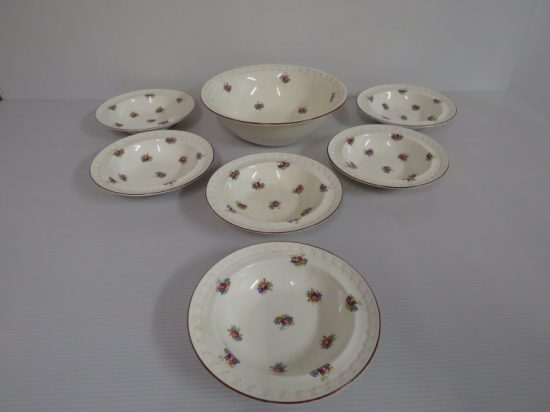 Lote: 83 - Lote: 83 - 6 compoteras y 1 bowls Inglesa
