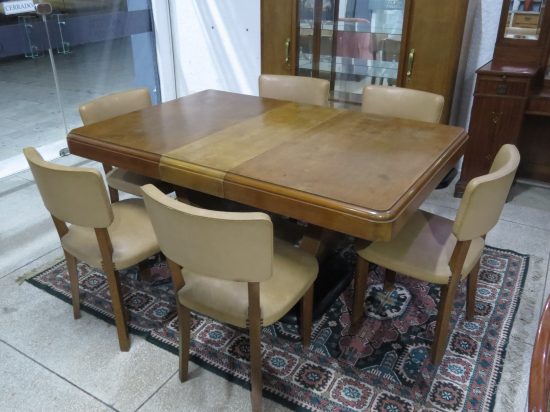 Lote: 96 - Lote: 96 - Juego de comedor Art Deco