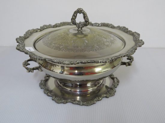 Lote: 129 - Lote: 129 - Centro de mesa en platina
