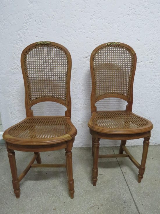 Lote: 35 - Lote: 35 - 2 sillas con asiento y respaldo esterillado