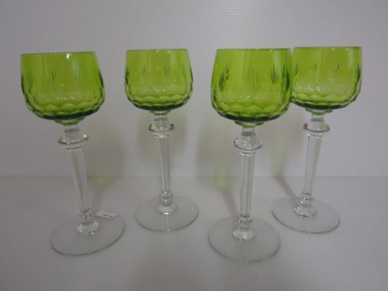 Lote: 79 - Lote: 79 - 4 Copas de cristal Baccarat