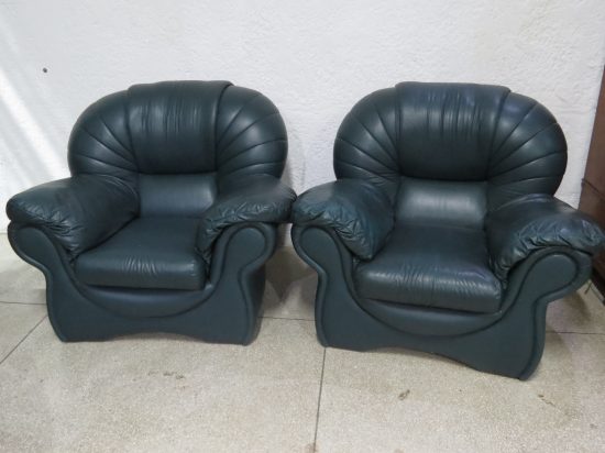 Lote: 81 - Lote: 81 - Par de sillones de 1 cuerpo cada uno