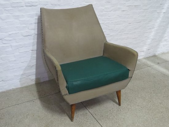 Lote: 70 - Lote: 70 - Butaca estilo americana