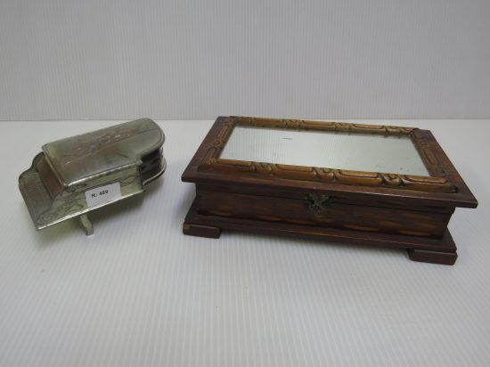 Lote: 15.B - Lote: 15.B - Alhajero de metal + alhajero de madera con espejo
