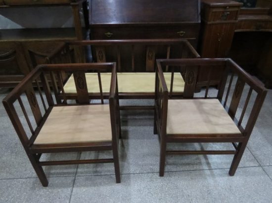 Lote: 83 - Lote: 83 - Juego de sala de 3 sillones