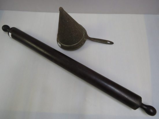 Lote: 60 - Lote: 60 - Palote de amasar + colador antiguo