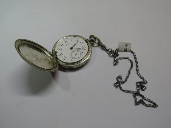 Lote: 77 - Lote: 77 - Antiguo reloj de bolsillo de 3 tapas Longines de plata 900