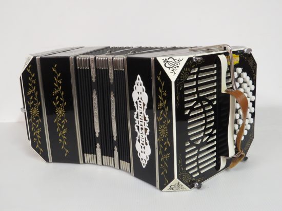 Lote: 88 - Lote: 88 - Bandoneon 