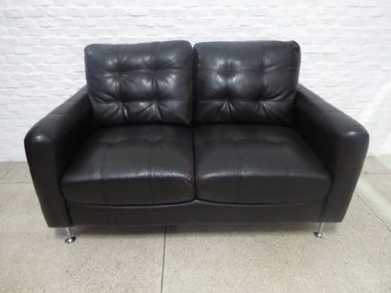 Lote: 85 - Lote: 85 - Sillón de 2 cuerpos