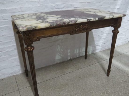 Lote: 42 - Lote: 42 - Mesa rectangular Luis XVI con marmol