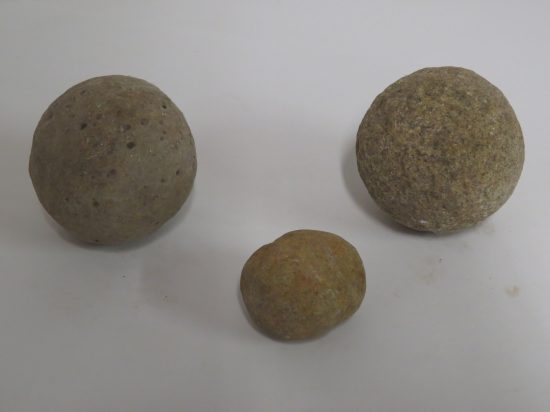 Lote: 56 - Lote: 56 - Juego de piedras de boleadoras