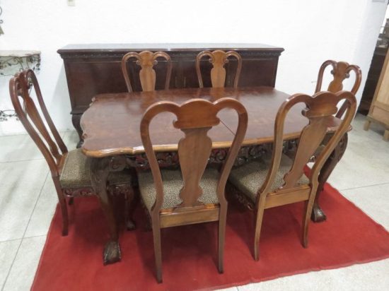 Lote: 70 - Lote: 70 - Juego de comedor Reina Ana