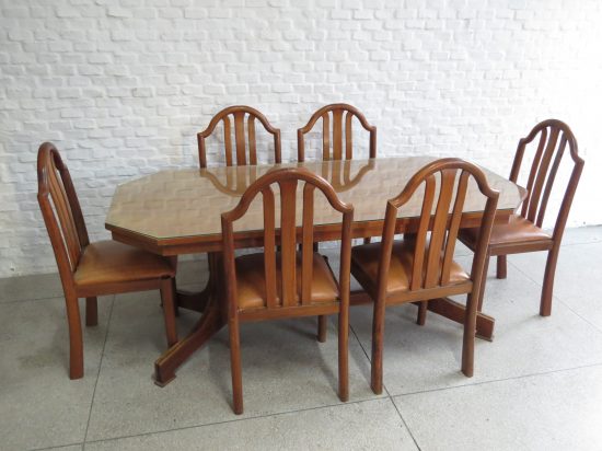 Lote: 80 - Lote: 80 - Juego comedor madera maciza