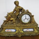 Lote: 59 - Lote: 59 - Garniture Frances