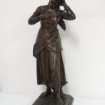 Lote: 56 - Lote: 56 - Figura en bronce 