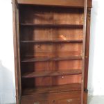 Lote: 111 - Lote: 111 - Biblioteca colonial en cedro