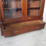 Lote: 111 - Lote: 111 - Biblioteca colonial en cedro