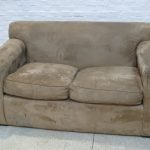 Lote: 48 - Lote: 48 - Sillón de 2 cuerpos
