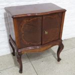 Lote: 93 - Lote: 93 - Mueble auxiliar Luis XV