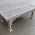 Lote: 68 - Lote: 68 - Mesa de sala pintada blanco
