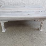 Lote: 68 - Lote: 68 - Mesa de sala pintada blanco