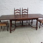 Lote: 111 - Lote: 111 - Juego de comedor español