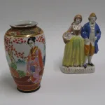 Lote: 4 - Lote: 4 - Florero satsuma y Estatuillas de loza