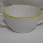 Lote: 7 - Lote: 7 - Sopera y 6 tazas de loza